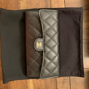 New- Chanel long wallet ( black caviar leather)